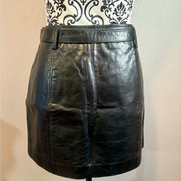 GUESS Genuine Leather Mini Skirt - Picture 5 of 7